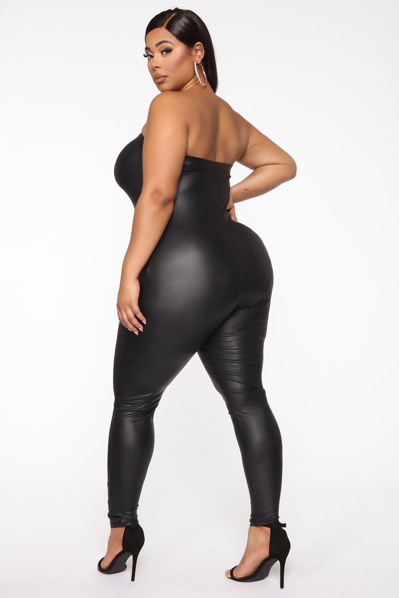 03-02-20_Studio_2_JP_ES_14-44-37_52__NS7053N_Black_PLUS_79868_RP